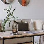 Seahouse By Bloss, Seafront Duplexappartement